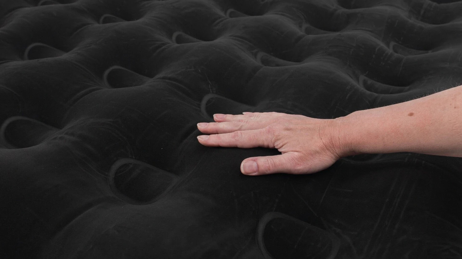 Outwell Flock Classic Single Airbed 3 Outwell Flock Classic Single Airbed - Image 3