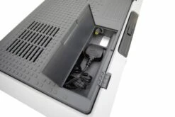 Vango E-Pinnacle 40L Coolbox 13 Vango E-Pinnacle 40L Coolbox -Cheap Camping Shop van 2021 essentials e pinnacle 40l lo 14