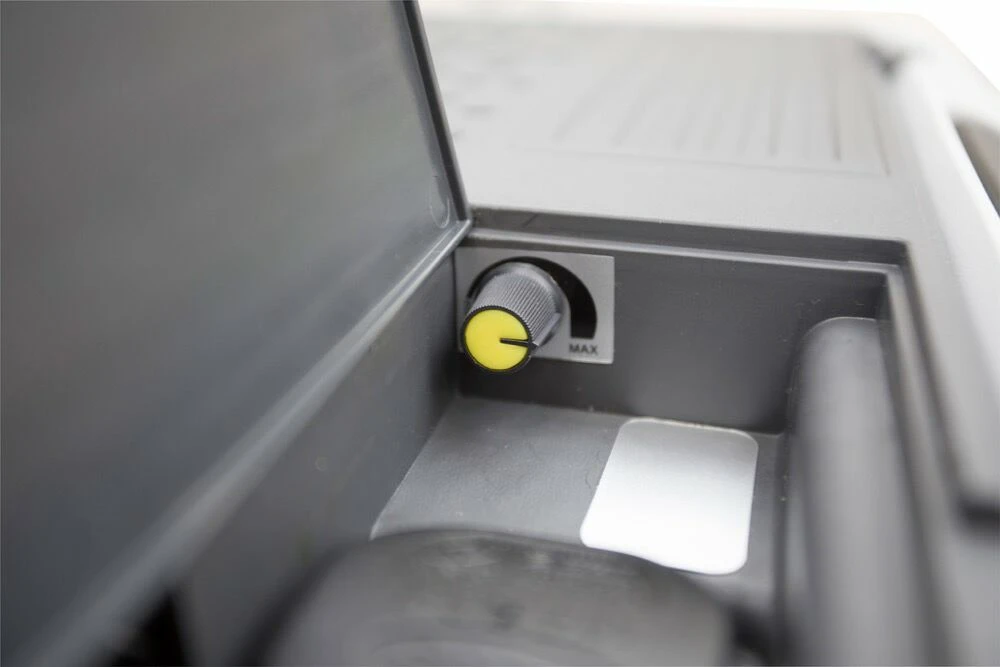 Vango E-Pinnacle 40L Coolbox 7 Vango E-Pinnacle 40L Coolbox - Image 7